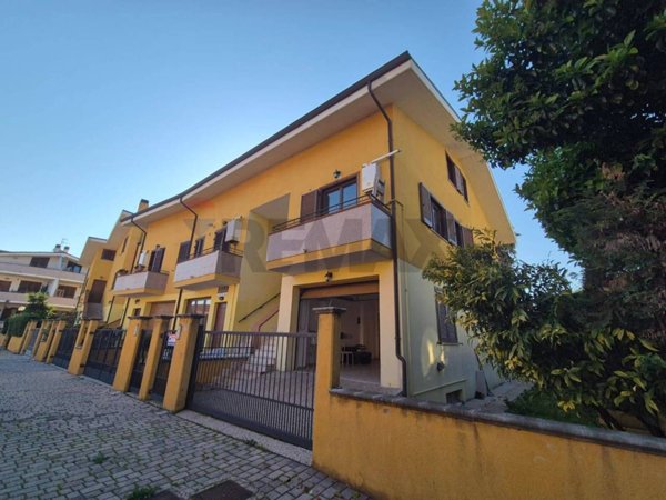 casa indipendente in vendita a Francavilla al Mare