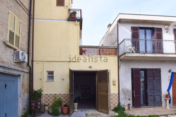 appartamento in vendita a Francavilla al Mare in zona Pretaro