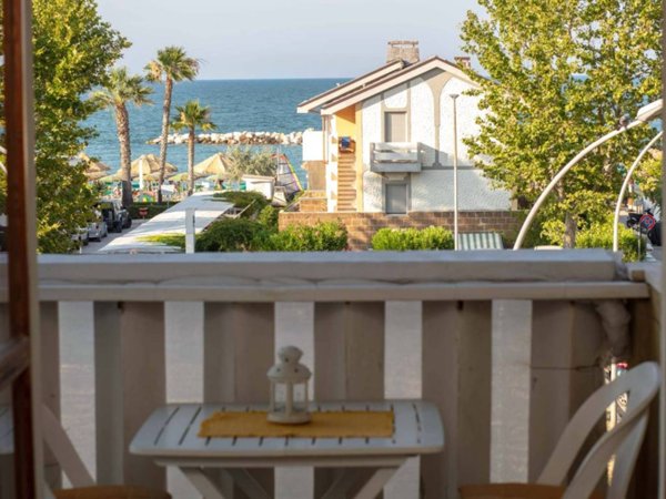 appartamento in vendita a Francavilla al Mare in zona Pretaro