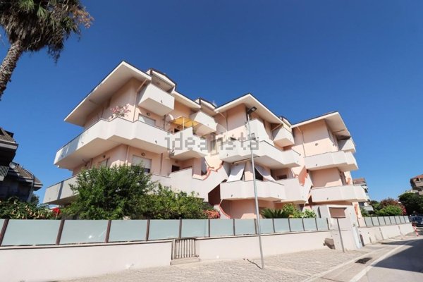 appartamento in vendita a Francavilla al Mare in zona Pretaro