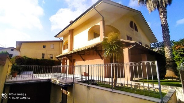 casa indipendente in vendita a Francavilla al Mare in zona Pretaro