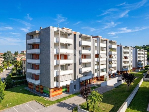 appartamento in vendita a Francavilla al Mare in zona Villanesi