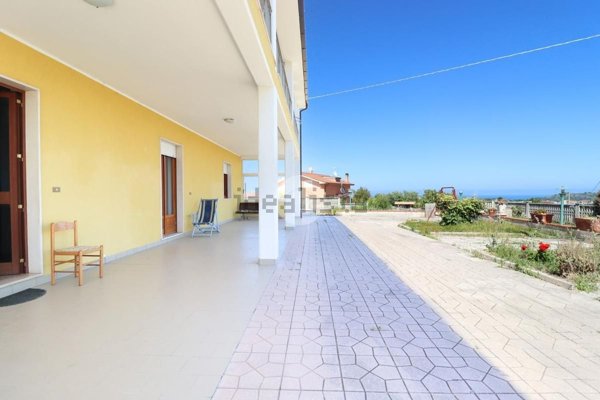 appartamento in vendita a Francavilla al Mare in zona Santa Cecilia