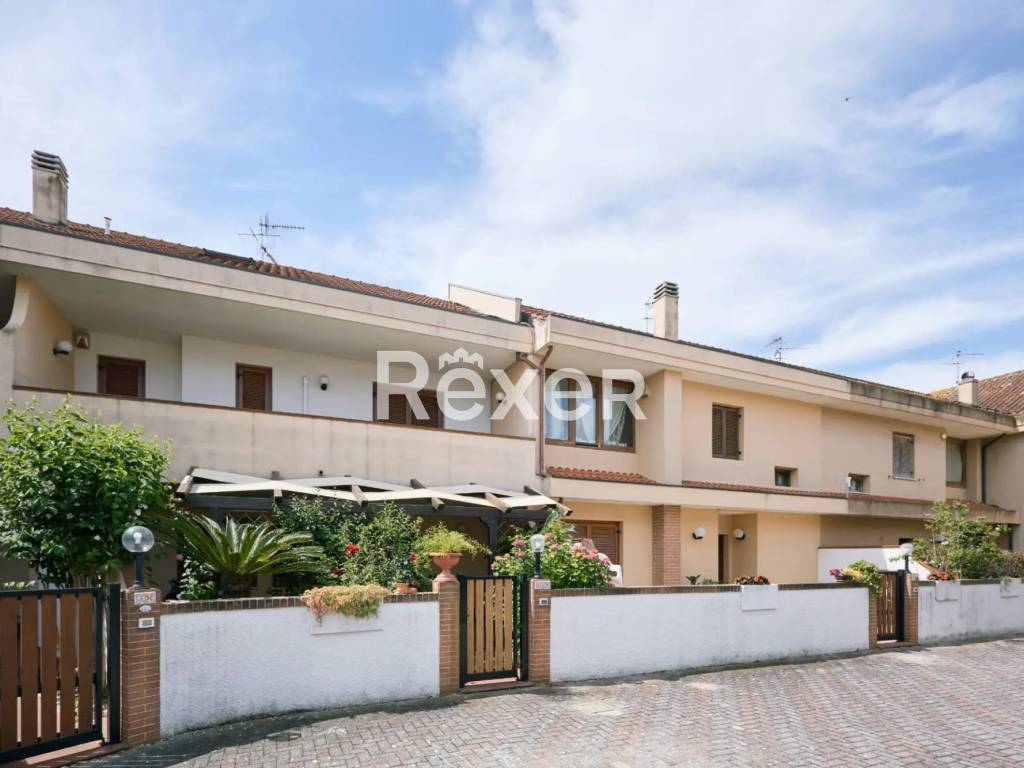 casa indipendente in vendita a Francavilla al Mare in zona San Giovanni