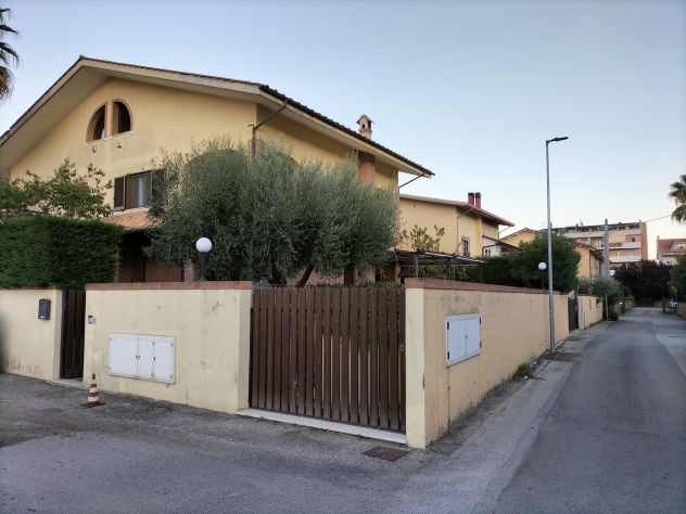 casa indipendente in vendita a Francavilla al Mare in zona Pretaro