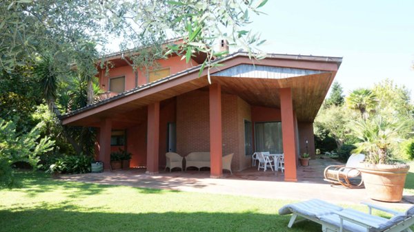 casa indipendente in vendita a Francavilla al Mare in zona Valle Anzuca