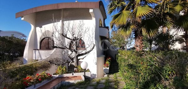 casa indipendente in vendita a Francavilla al Mare in zona Pretaro