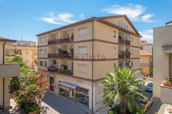 locale commerciale in vendita a Francavilla al Mare