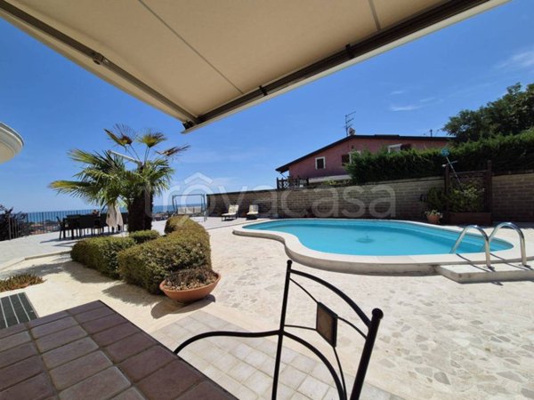 casa indipendente in vendita a Francavilla al Mare