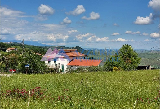 appartamento in vendita a Fresagrandinaria