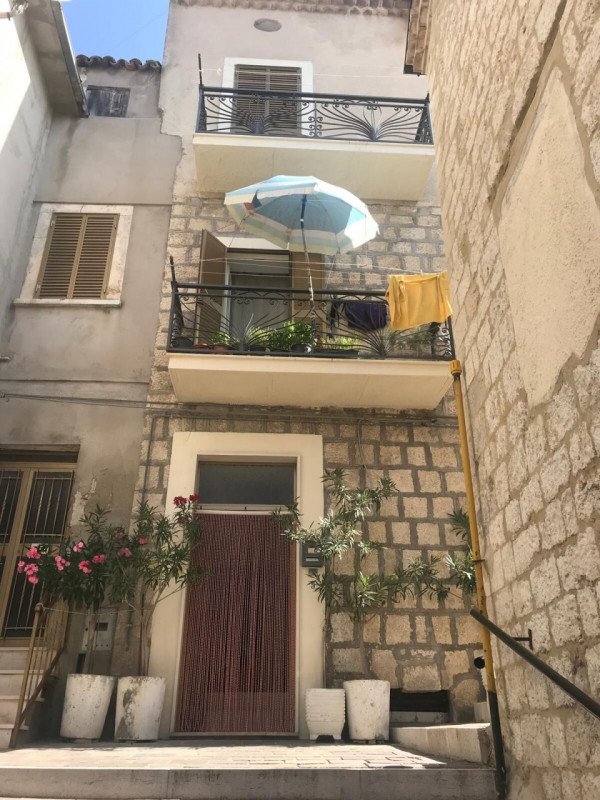 casa indipendente in vendita a Fresagrandinaria