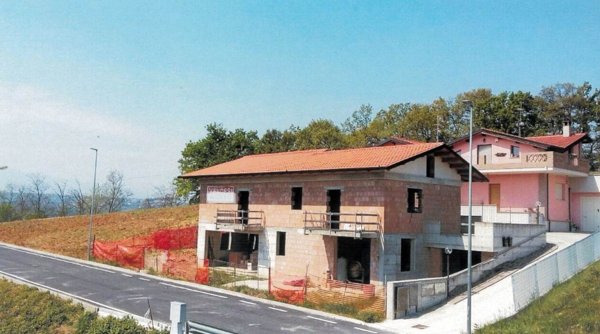 casa indipendente in vendita a Frisa
