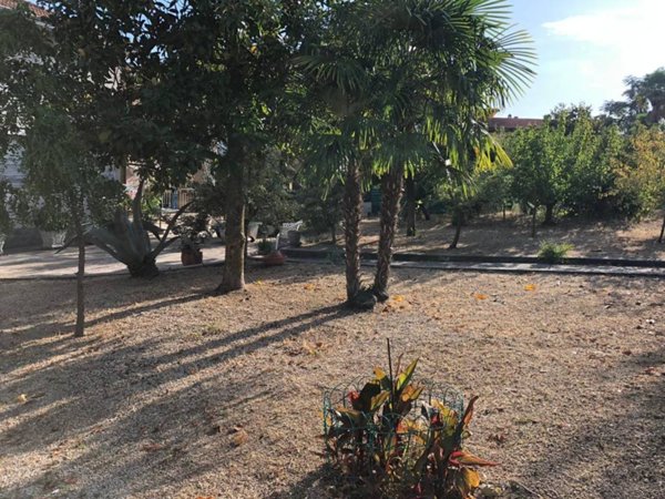 casa indipendente in vendita a Frisa in zona Guastameroli