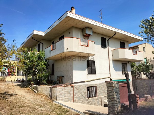 appartamento in vendita a Frisa in zona Guastameroli