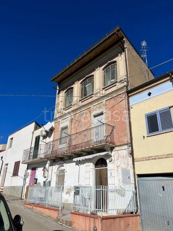 casa indipendente in vendita a Frisa in zona Guastameroli