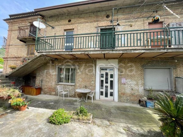 casa indipendente in vendita a Frisa
