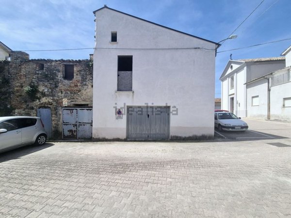 casa indipendente in vendita a Frisa