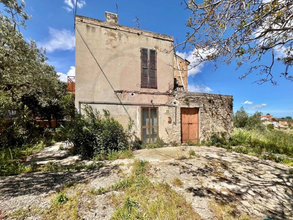 casale in vendita a Frisa in zona Badia