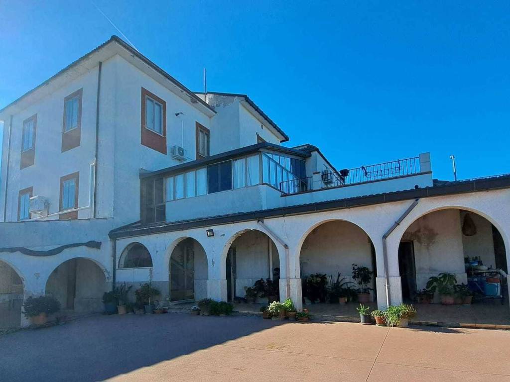 casa indipendente in vendita a Frisa