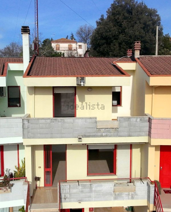 casa indipendente in vendita a Frisa