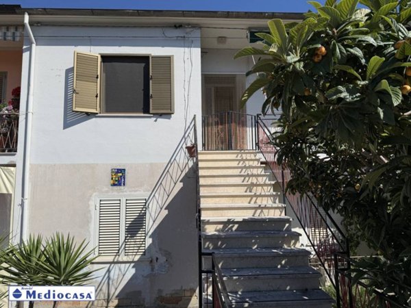 appartamento in vendita a Frisa in zona Vallone