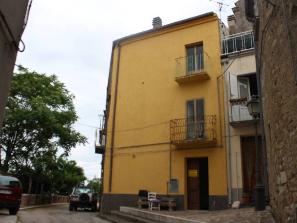 appartamento in vendita a Furci