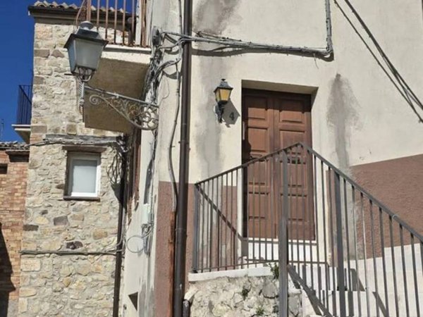 casa indipendente in vendita a Furci