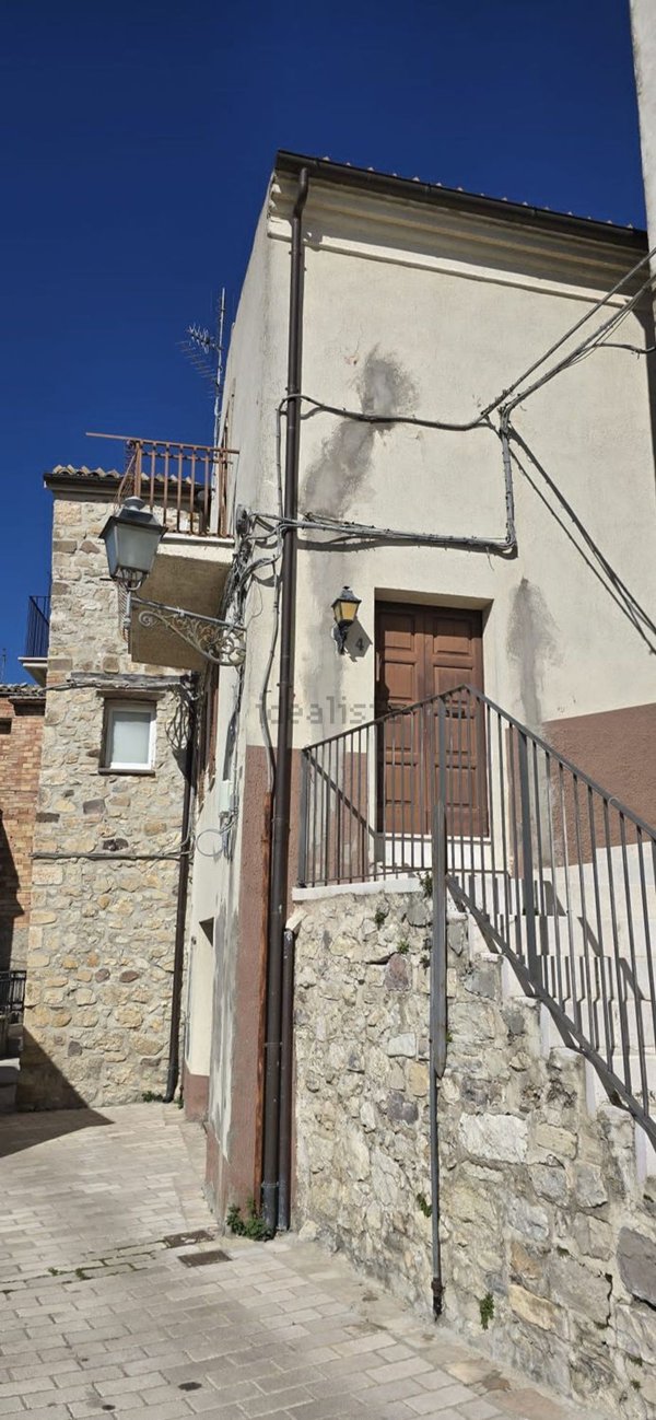 casa indipendente in vendita a Furci
