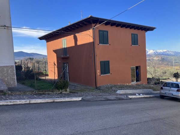 casa indipendente in vendita a Furci