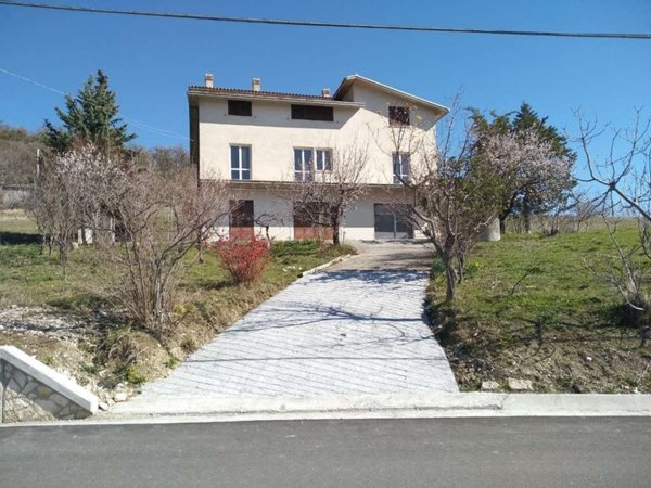 casa indipendente in vendita a Gessopalena