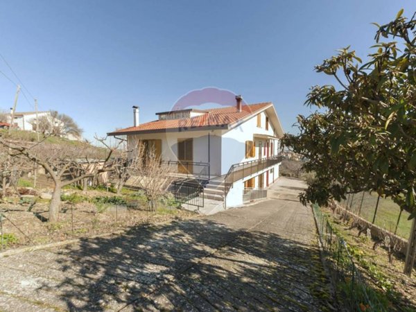 casa indipendente in vendita a Gessopalena