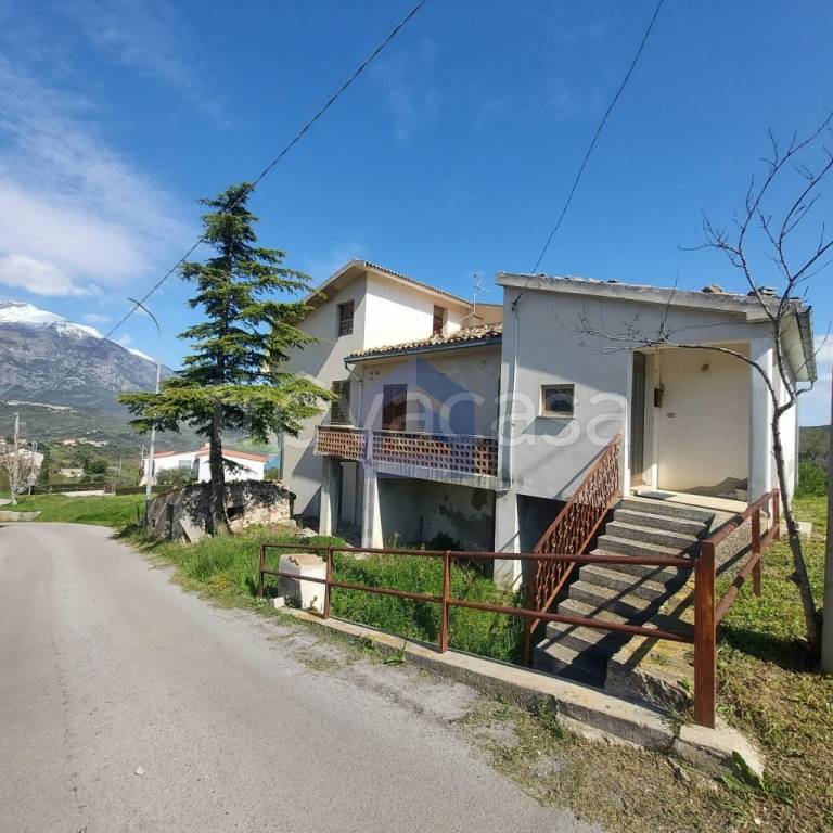casa indipendente in vendita a Gessopalena in zona Macchie
