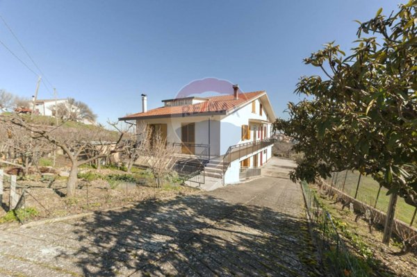 casa indipendente in vendita a Gessopalena