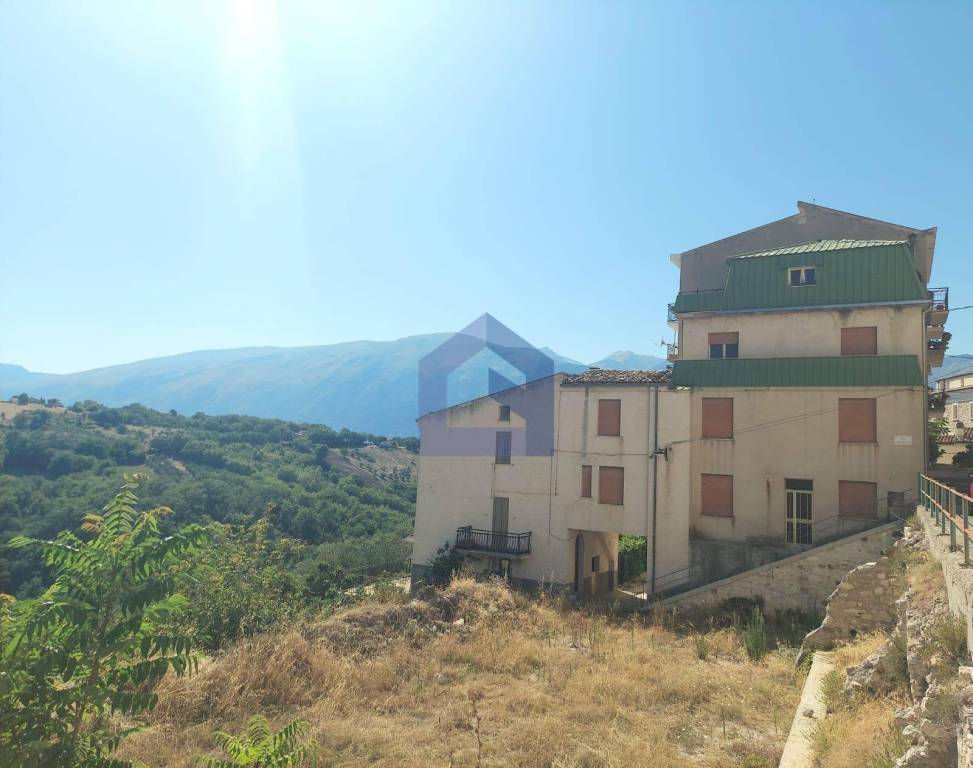 casa indipendente in vendita a Gessopalena