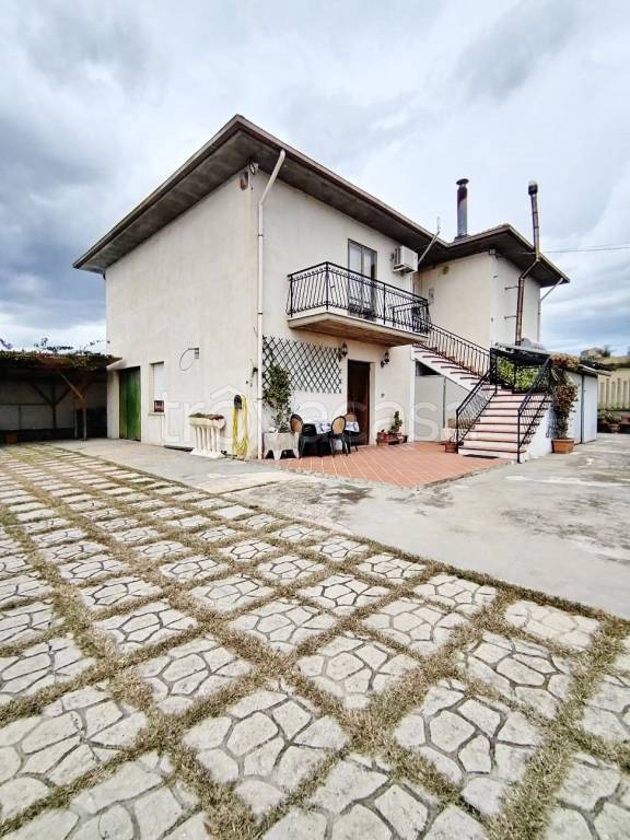 casa indipendente in vendita a Gissi