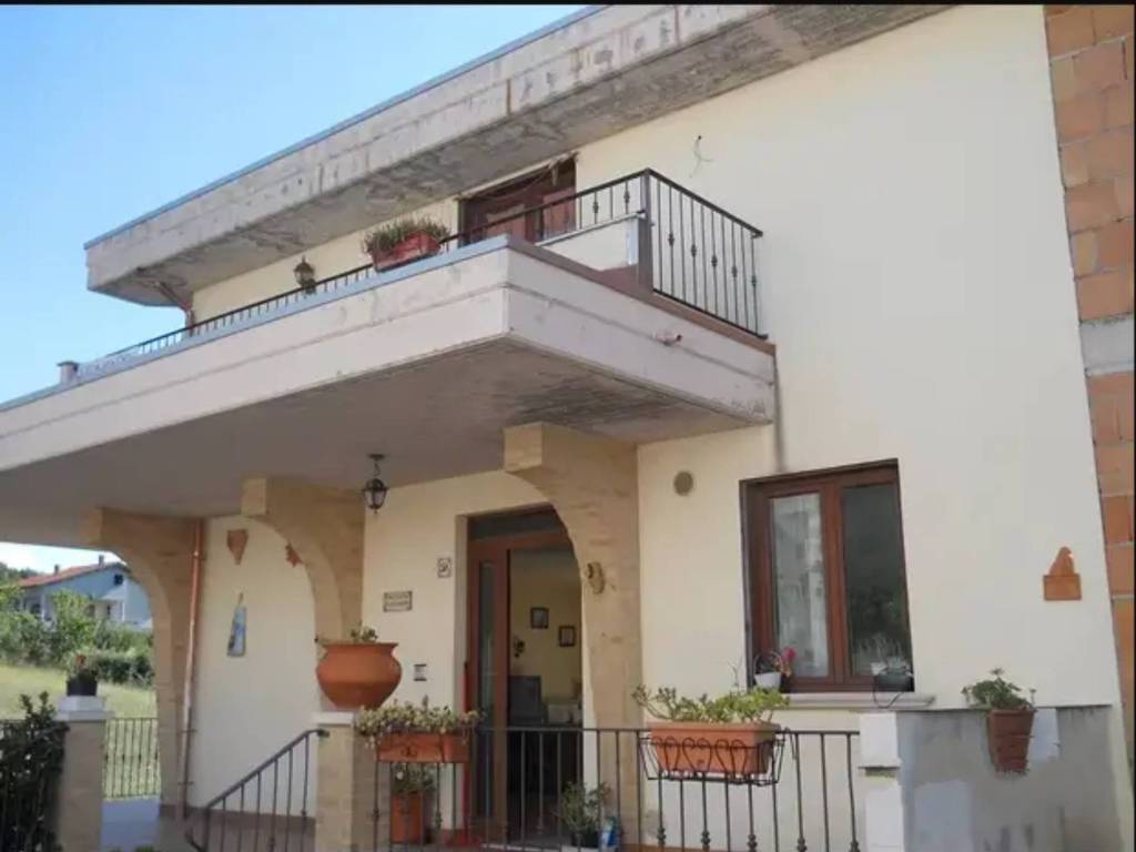 casa indipendente in vendita a Gissi