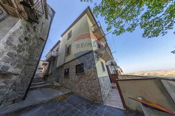 casa indipendente in vendita a Gissi