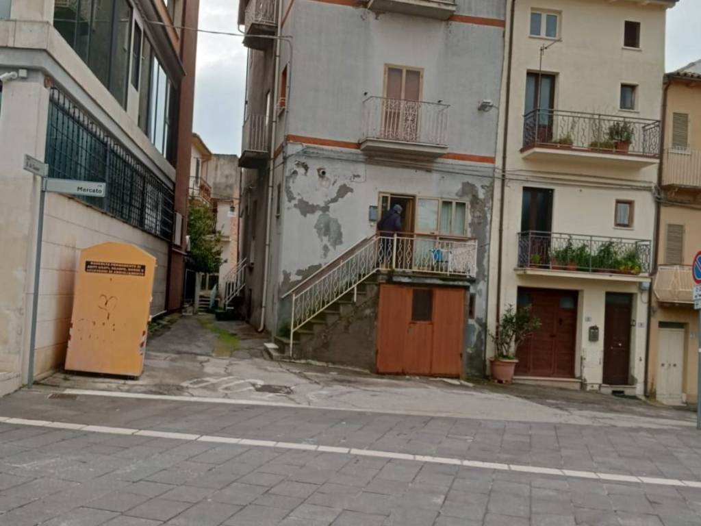 casa indipendente in vendita a Gissi