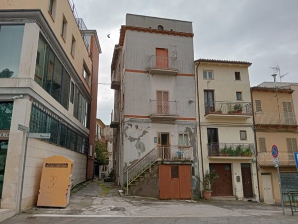 casa indipendente in vendita a Gissi