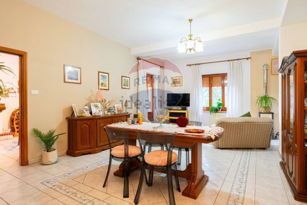 casa indipendente in vendita a Gissi