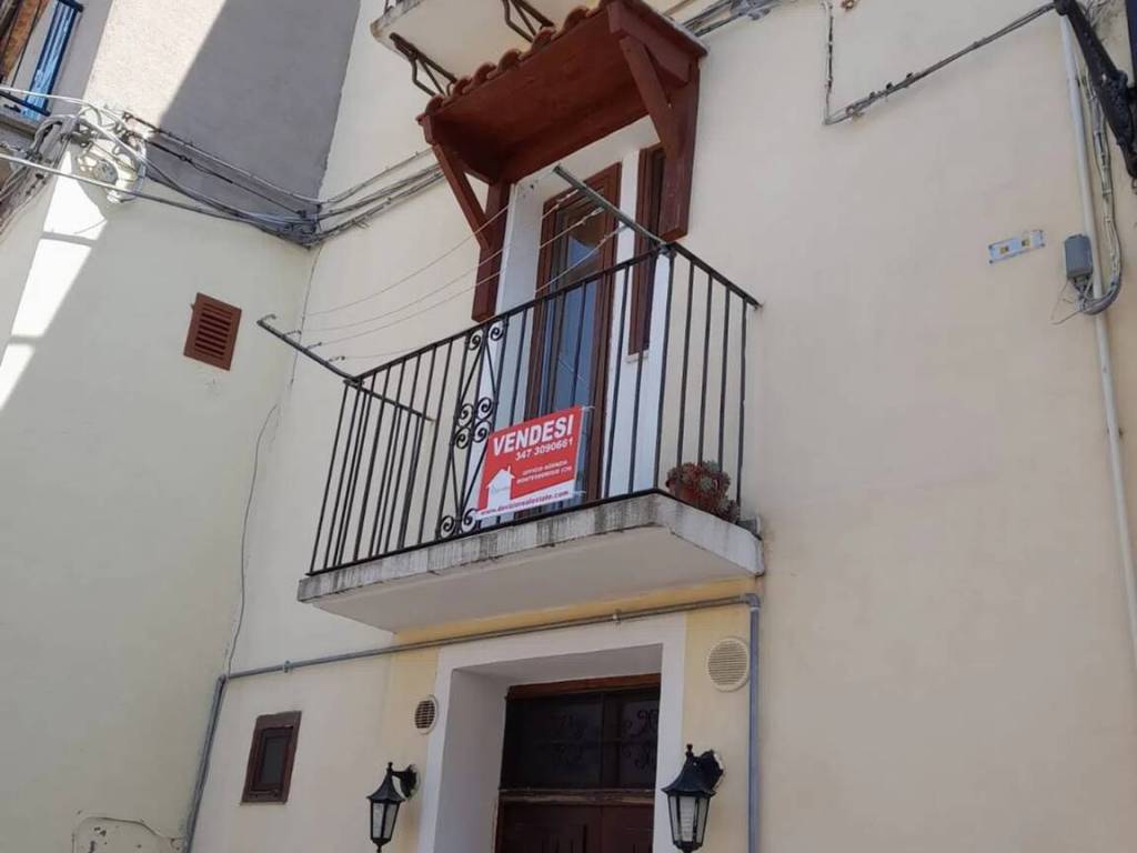 casa indipendente in vendita a Gissi