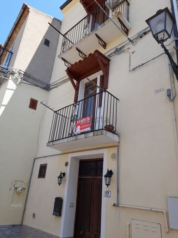 casa indipendente in vendita a Gissi