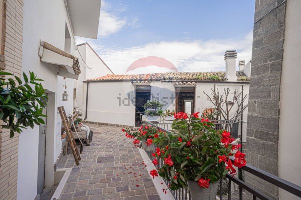 casa semindipendente in vendita a Gissi