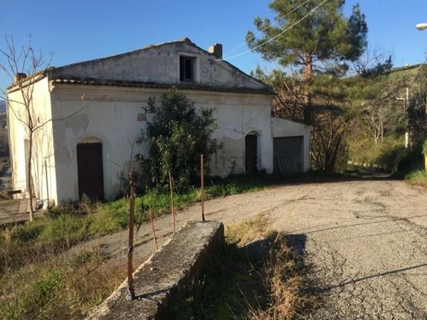 appartamento in vendita a Gissi in zona Peschiola