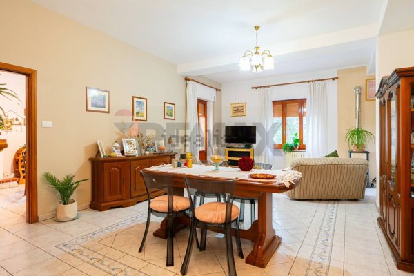 casa indipendente in vendita a Gissi