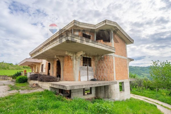 casa indipendente in vendita a Gissi