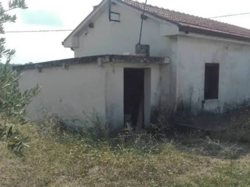 casa indipendente in vendita a Giuliano Teatino