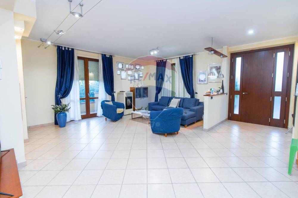 casa indipendente in vendita a Giuliano Teatino