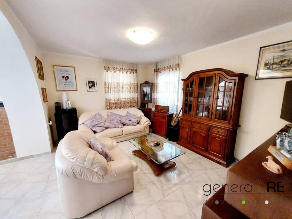 casa indipendente in vendita a Giuliano Teatino