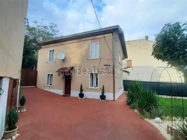 casa indipendente in vendita a Giuliano Teatino